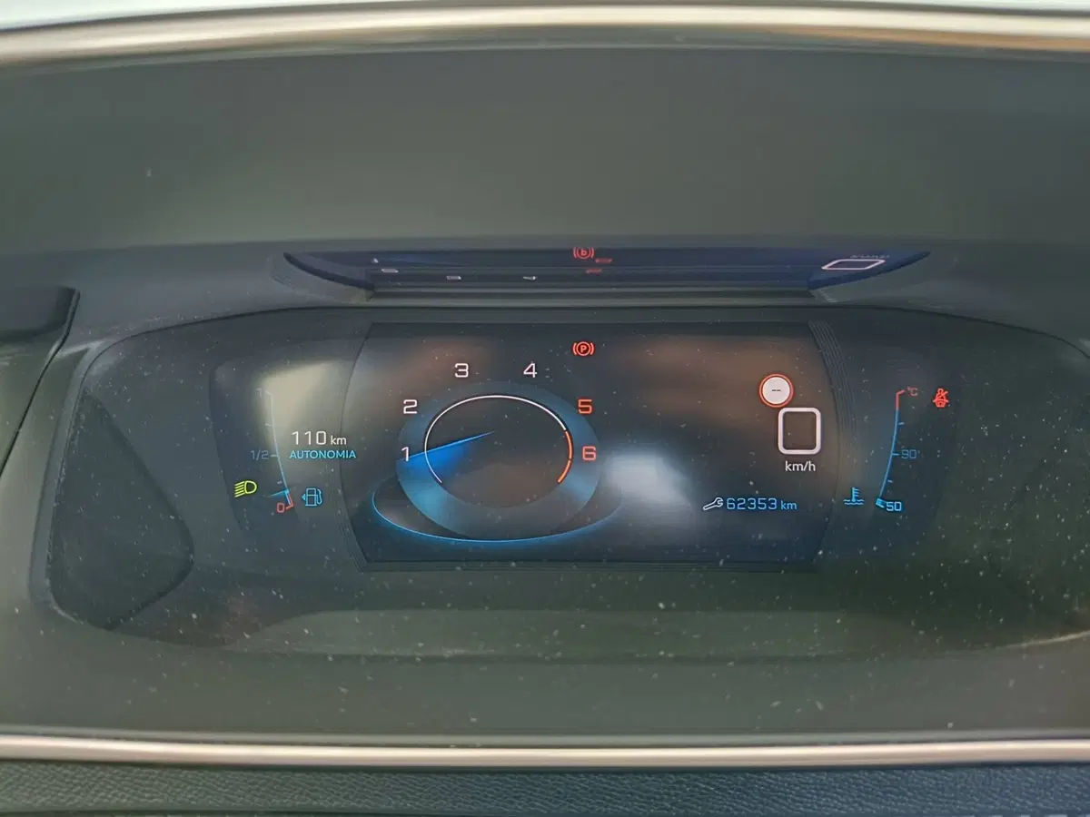 Peugeot 208 usata a Ascoli Piceno (12)
