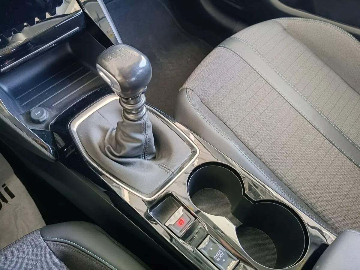 Peugeot 208 usata a Ascoli Piceno (17)