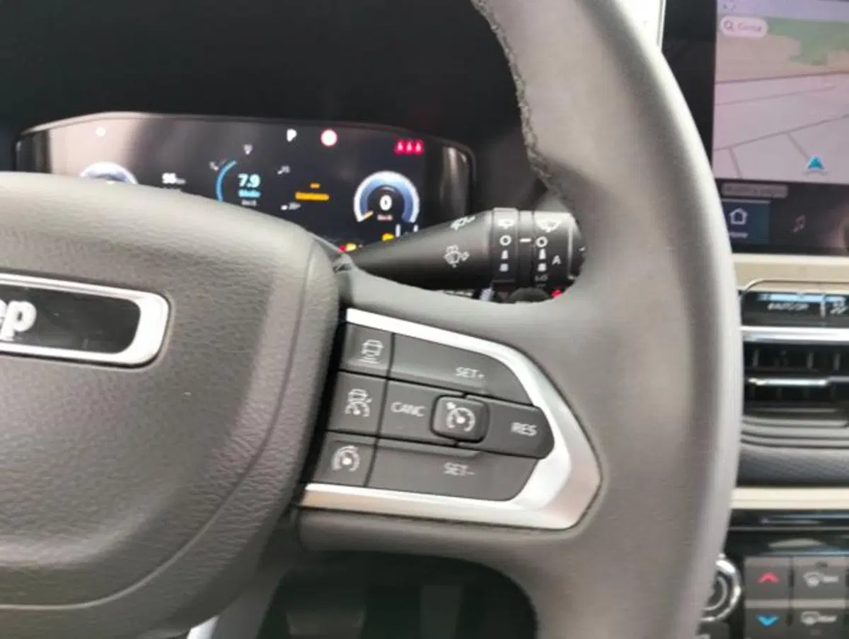 Jeep Compass usata a Como (11)