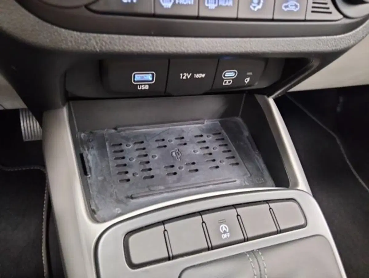Hyundai i10 usata a Como (18)