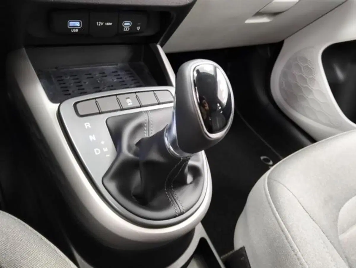 Hyundai i10 usata a Como (19)