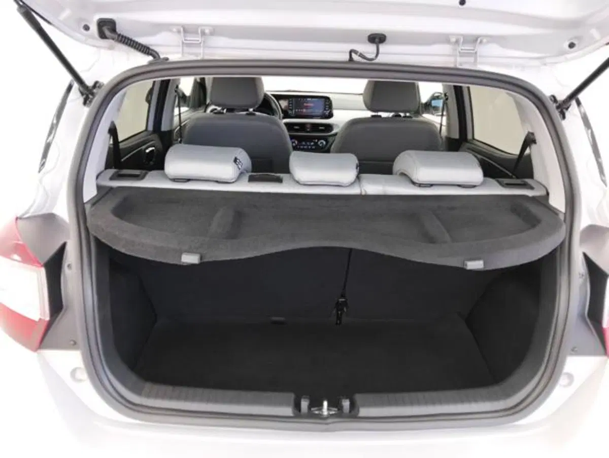 Hyundai i10 usata a Como (20)