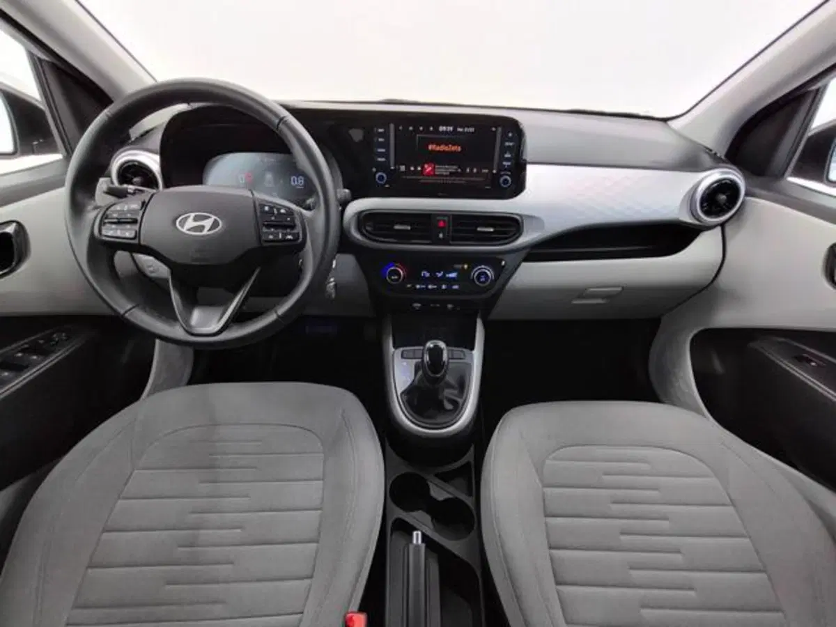 Hyundai i10 usata a Como (4)