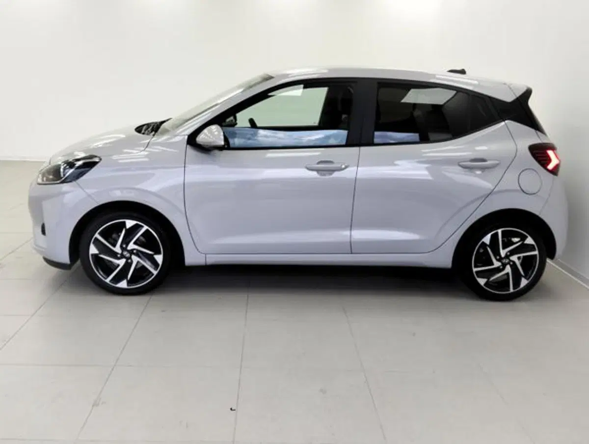 Hyundai i10 usata a Como (8)
