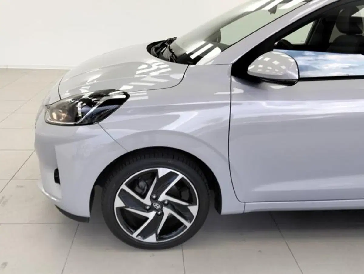Hyundai i10 usata a Como (9)