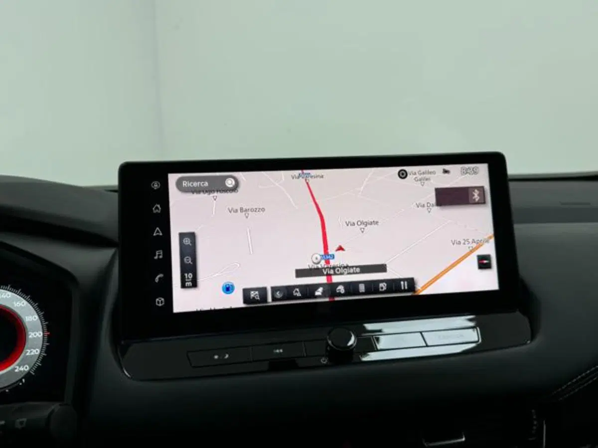 Nissan Qashqai usata a Como (17)