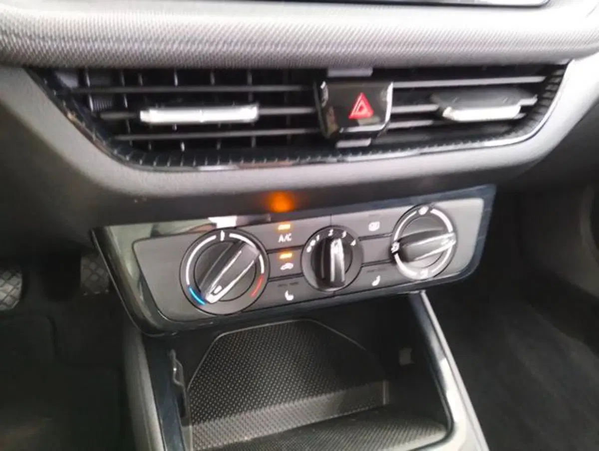 Skoda Fabia usata a Como (17)