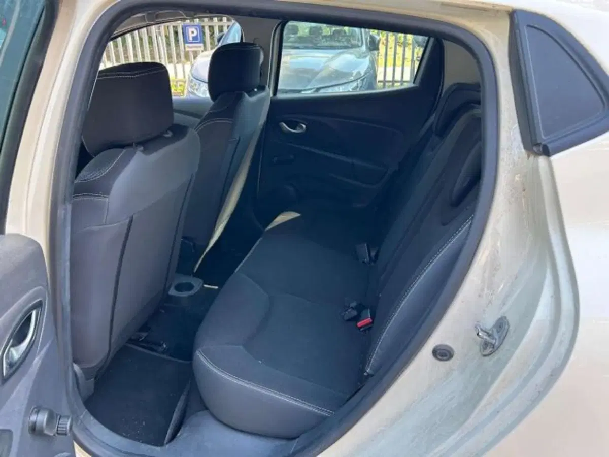 Renault Clio usata a Firenze (8)