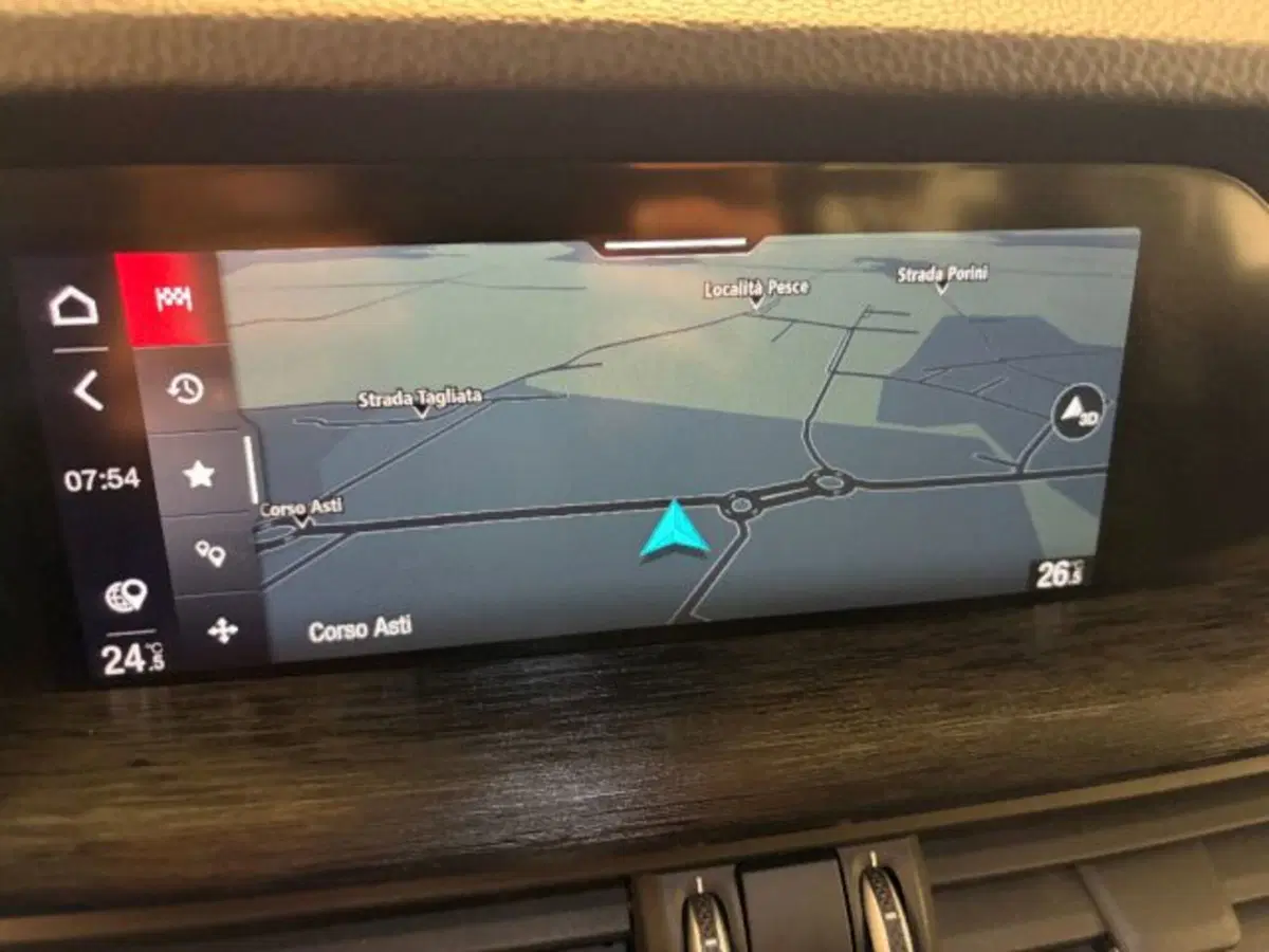 Alfa Romeo Stelvio usata a Cuneo (11)