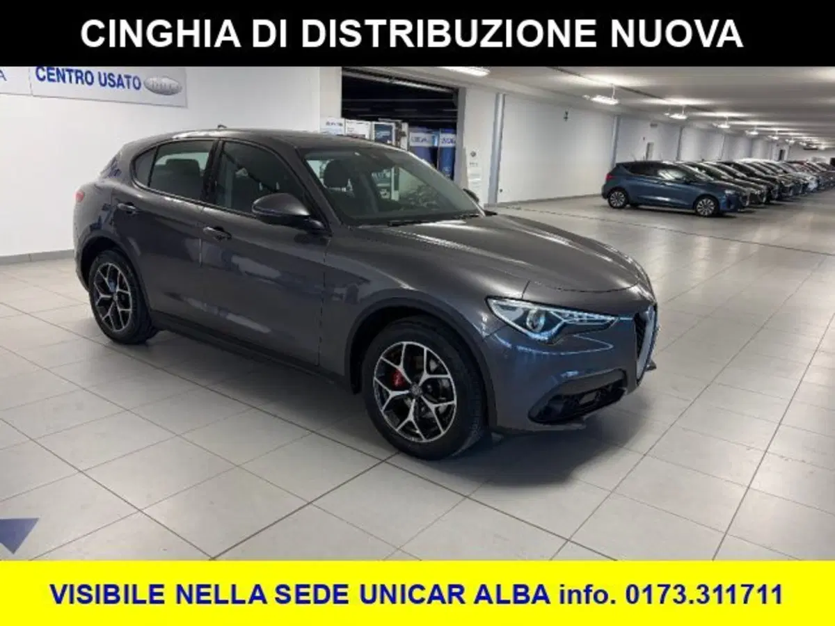 Alfa Romeo Stelvio usata a Cuneo (3)