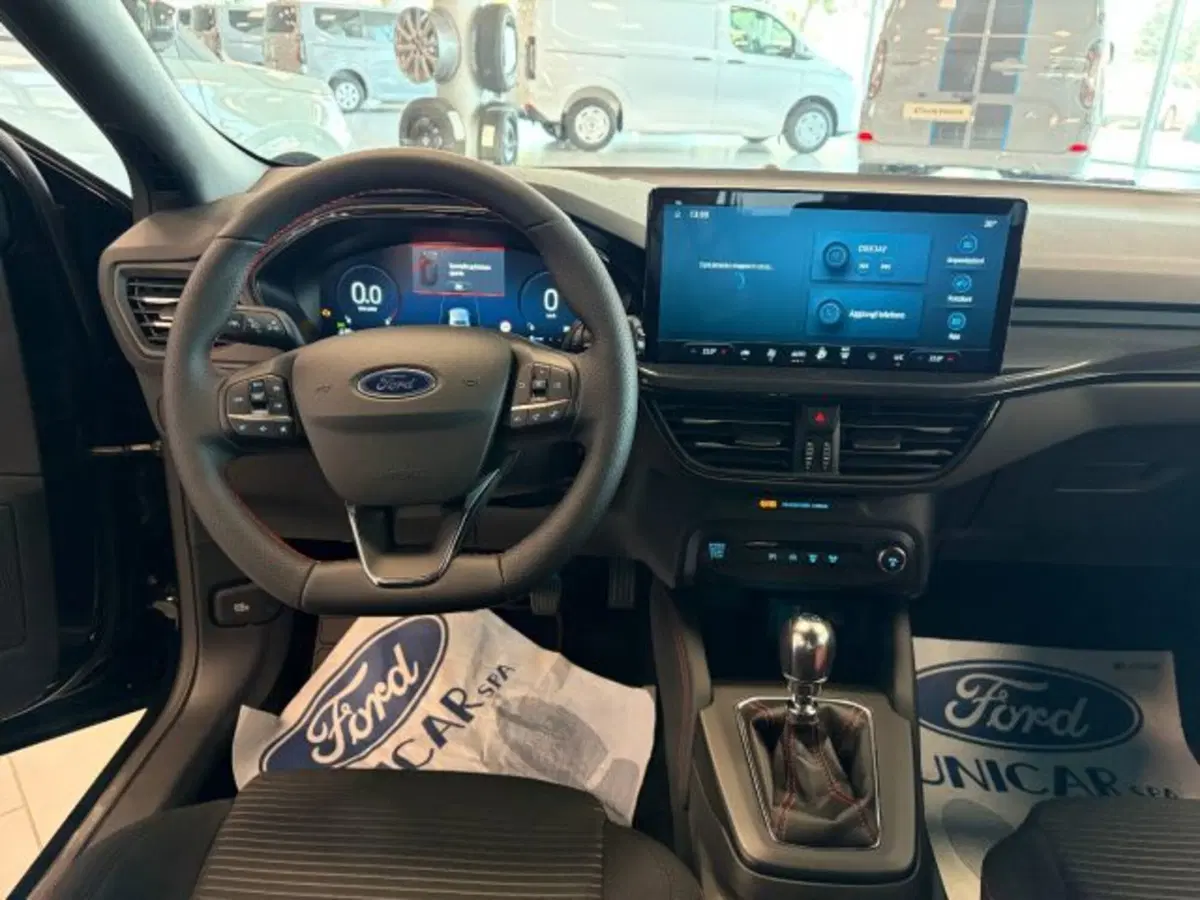Ford Focus nuova a Cuneo (9)