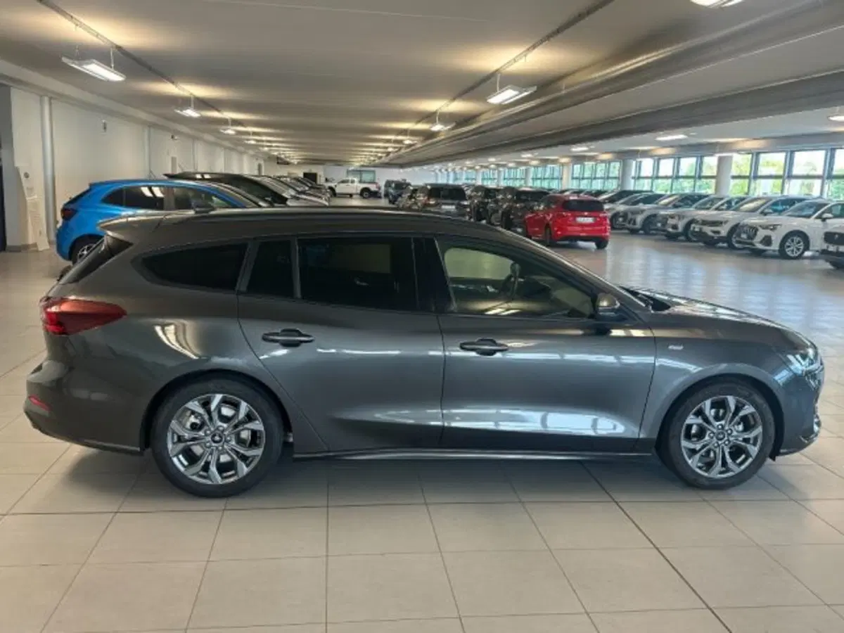 Ford Focus Station Wagon usata a Cuneo (8)