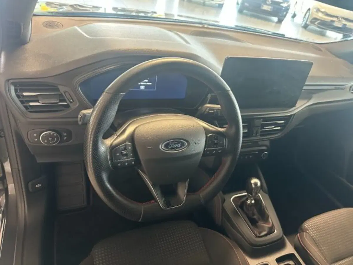 Ford Focus Station Wagon usata a Cuneo (9)