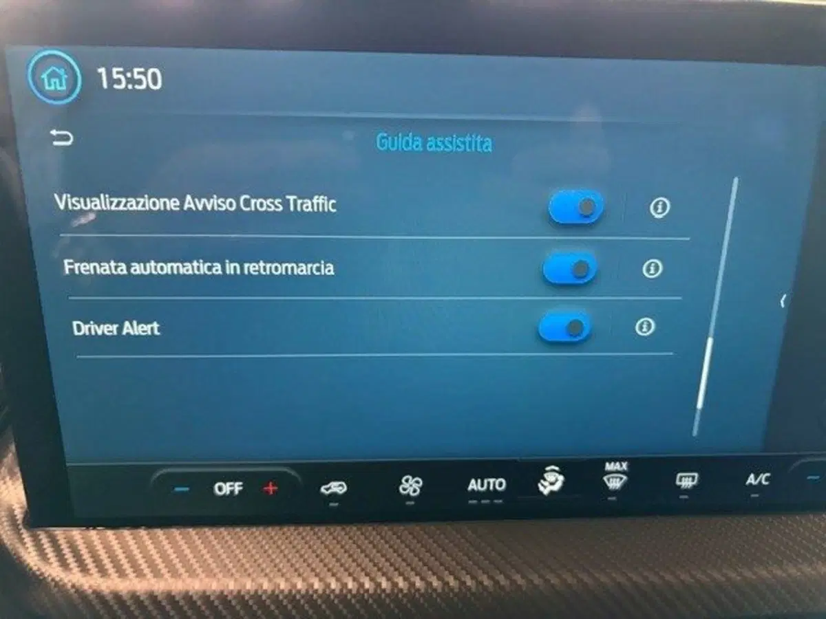 Ford Kuga nuova a Cuneo (14)