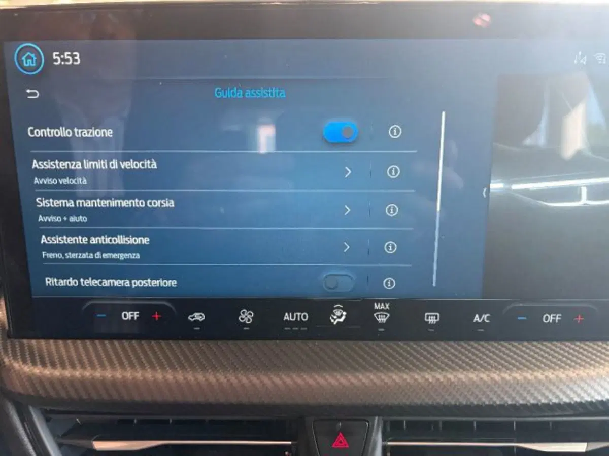 Ford Kuga nuova a Cuneo (10)