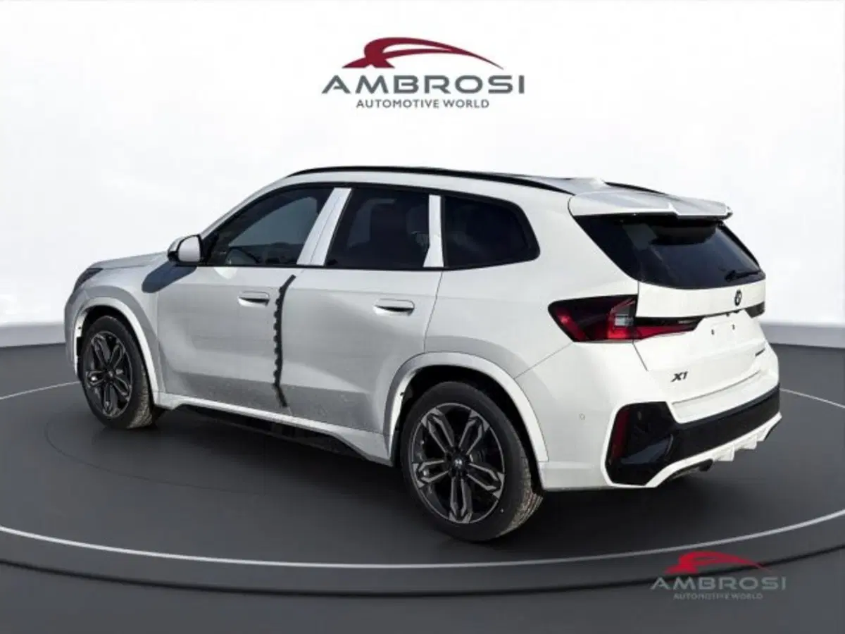 BMW X1 nuova a Perugia (4)