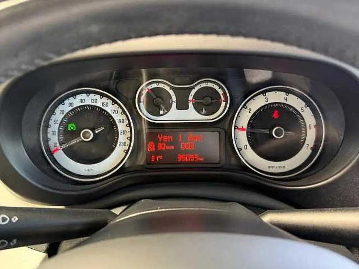 Fiat 500L usata a Venezia (18)