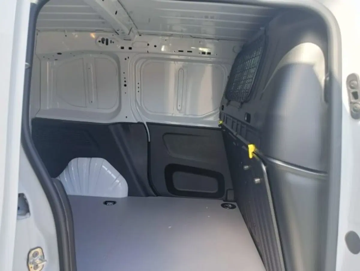 Toyota Proace City Furgone nuova a Brescia (14)
