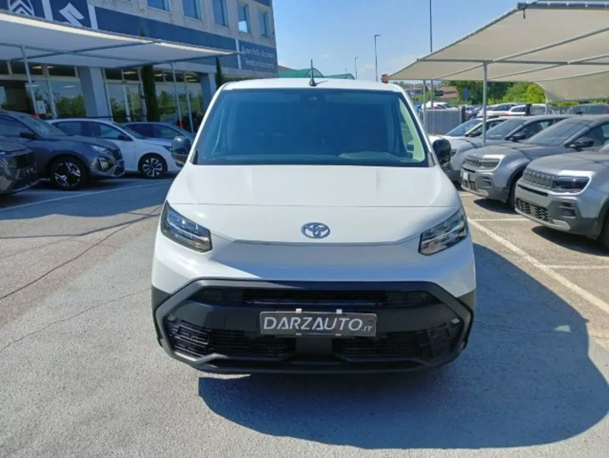 Toyota Proace City Furgone nuova a Brescia (2)