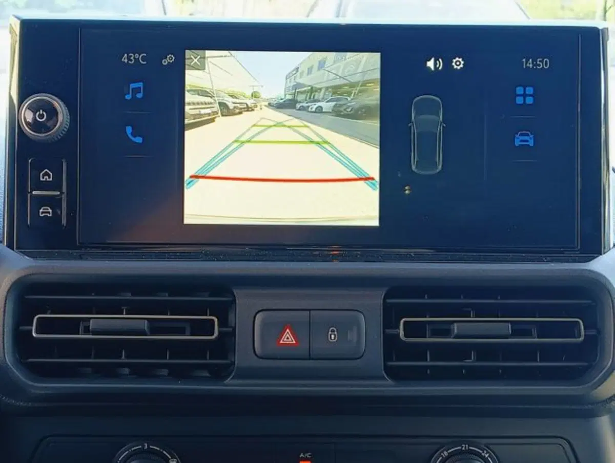 Toyota Proace City Furgone nuova a Brescia (9)