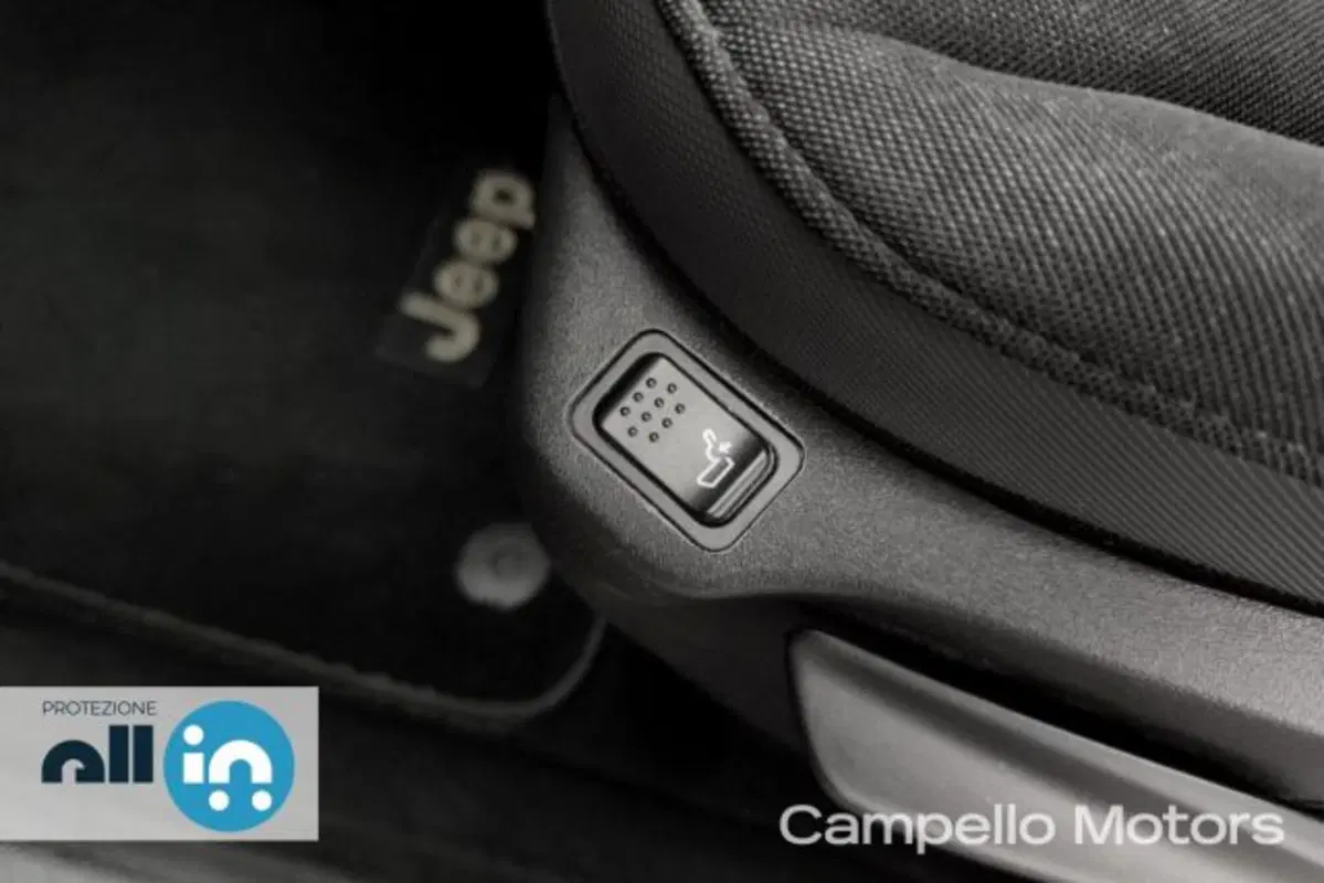 Jeep Renegade usata a Venezia (17)