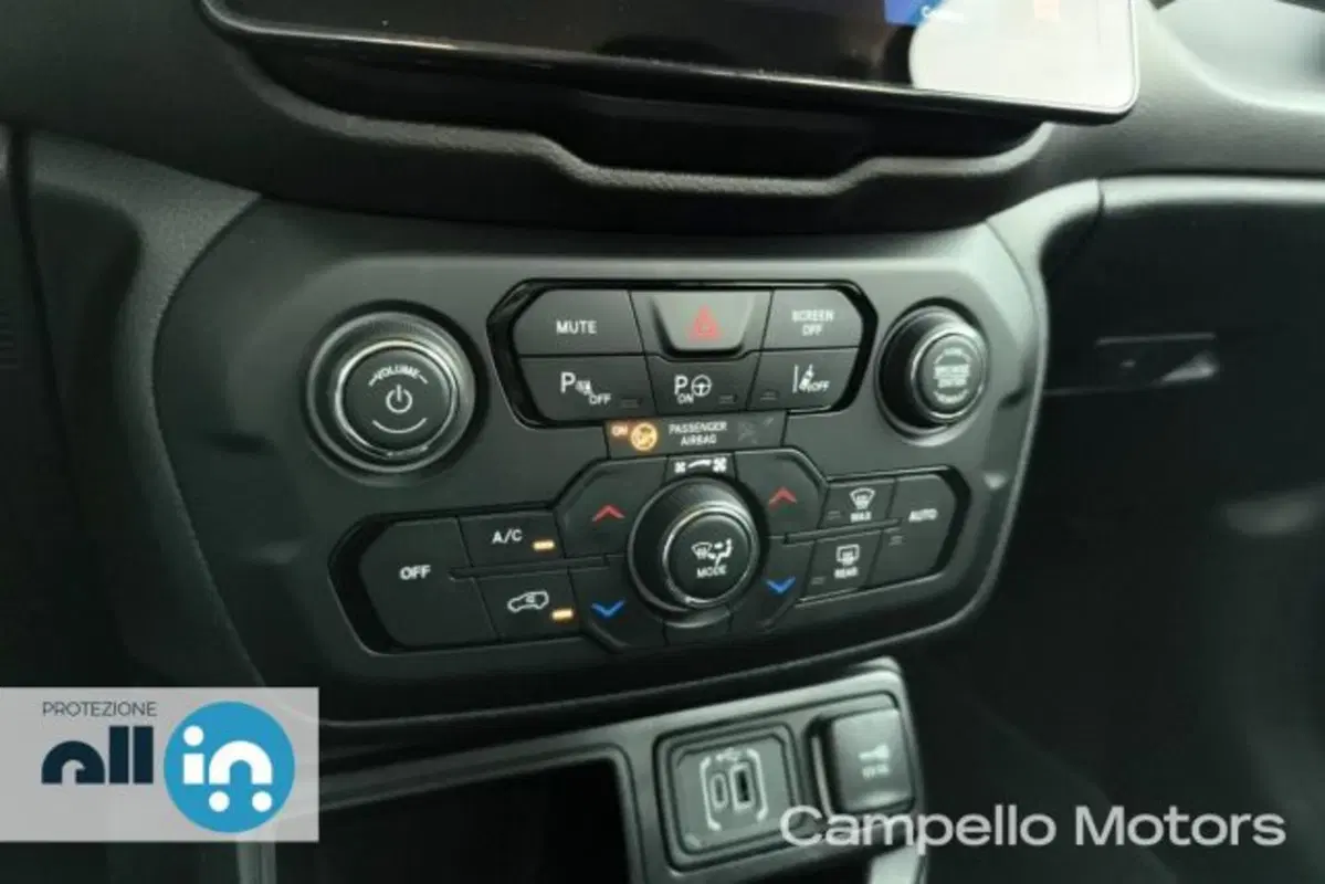 Jeep Renegade usata a Venezia (13)