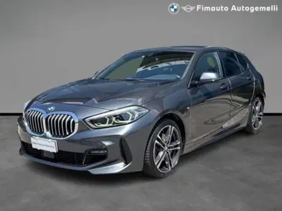 BMW Serie 1 116d 2.0 116CV cat 5 porte Attiva DPF del 2021 usata a Verona