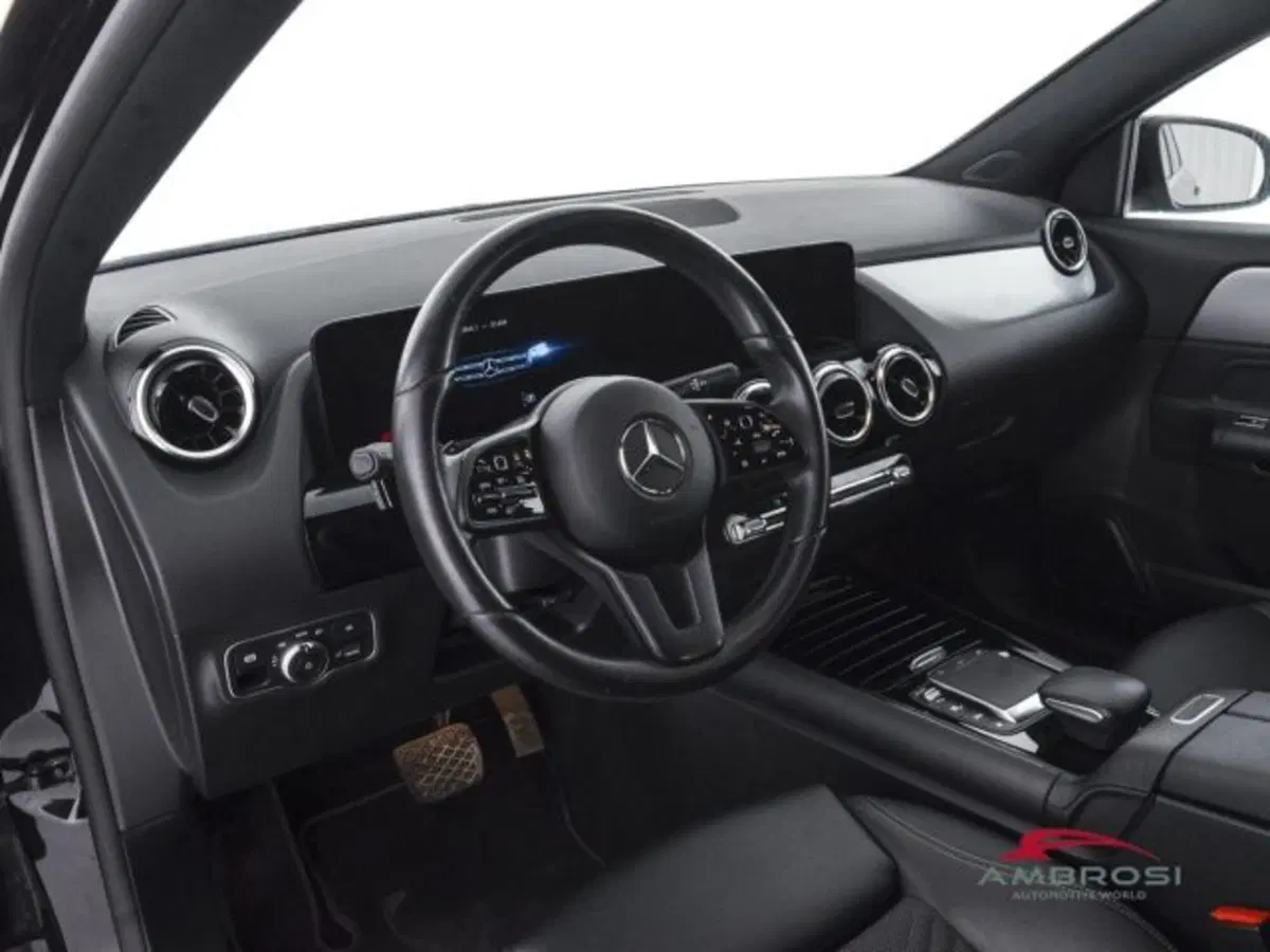 Mercedes-Benz GLA SUV usata a Perugia (8)