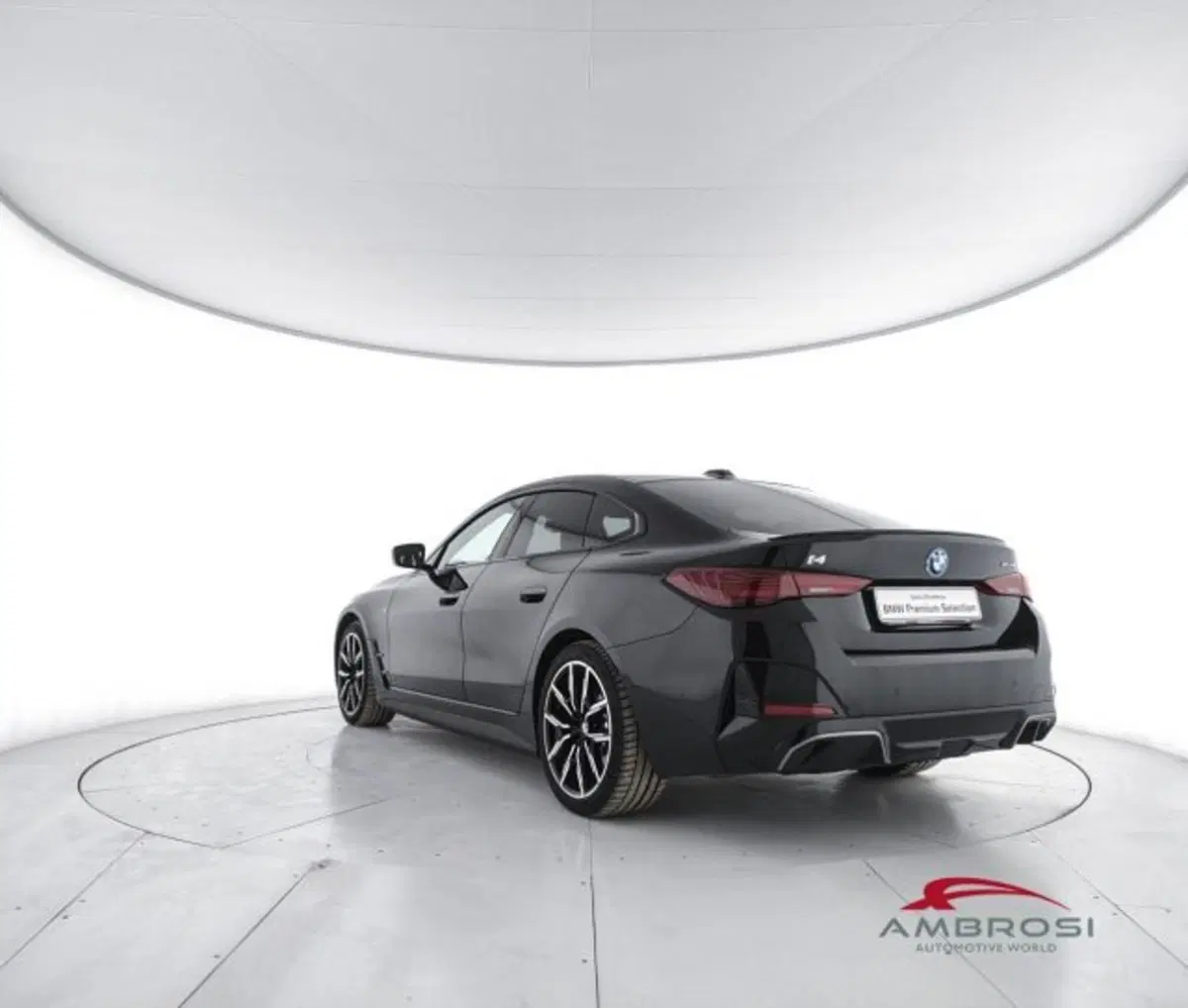 BMW i4 usata a Perugia (4)