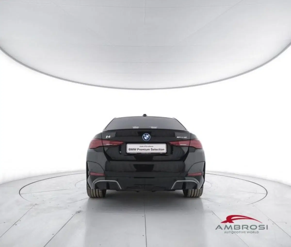 BMW i4 usata a Perugia (6)
