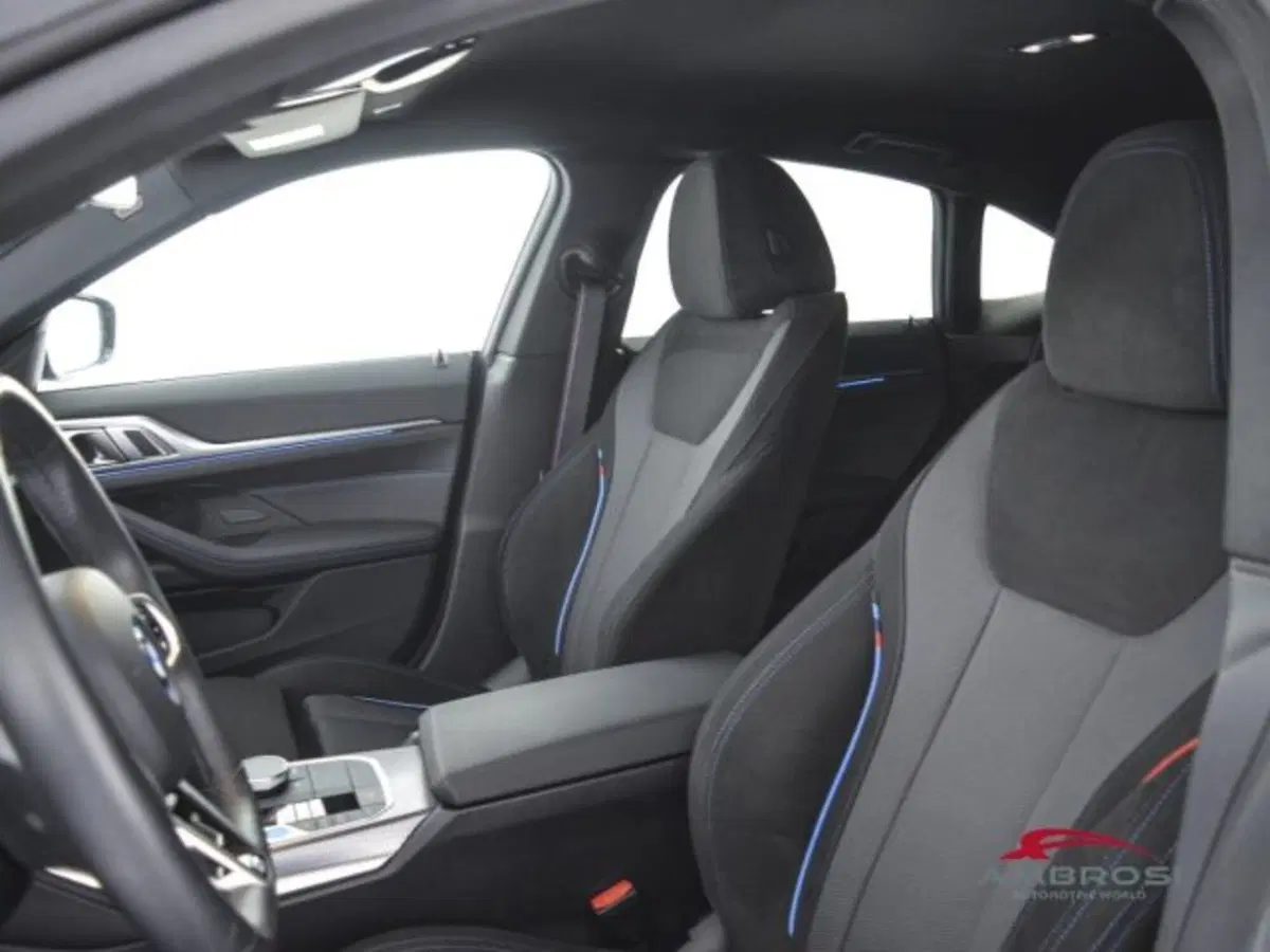BMW i4 usata a Perugia (9)