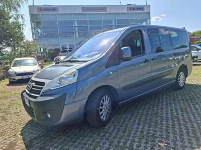 Fiat Scudo Furgone 2.0 MJT/130 PC Panorama Executive 5 posti (M1) del 2013 usata a Montorfano