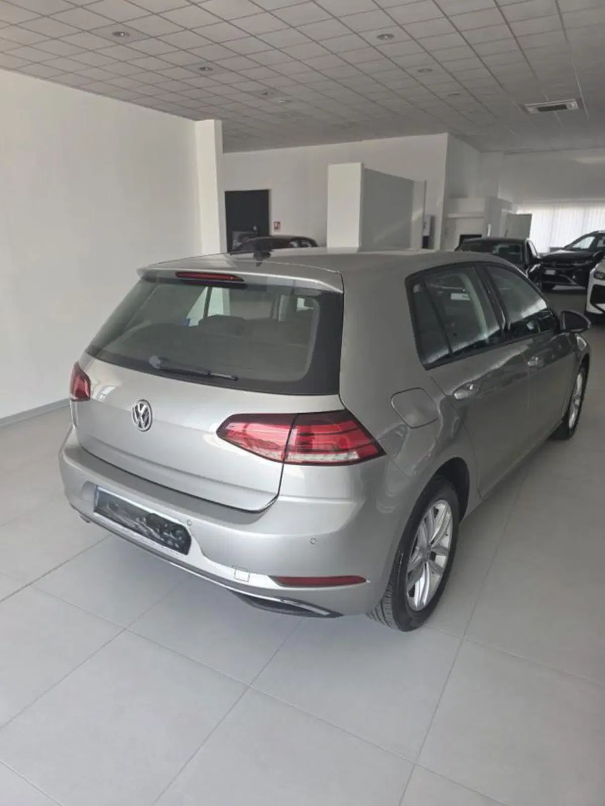 Volkswagen Golf usata a Napoli (4)