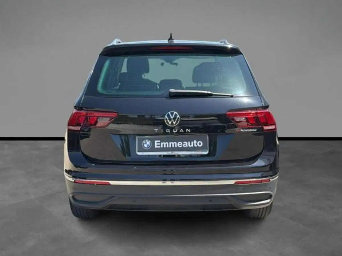 Volkswagen Tiguan usata a Lecce (4)