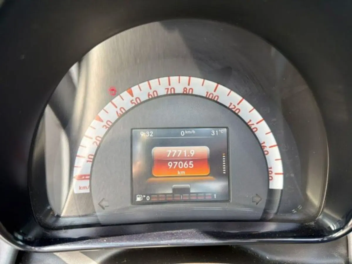 smart Fortwo Cabrio usata a Lecce (13)
