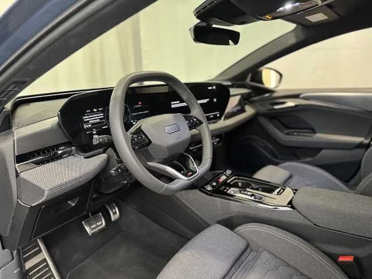 Audi A6 Avant e-Tron usata a Genova (11)