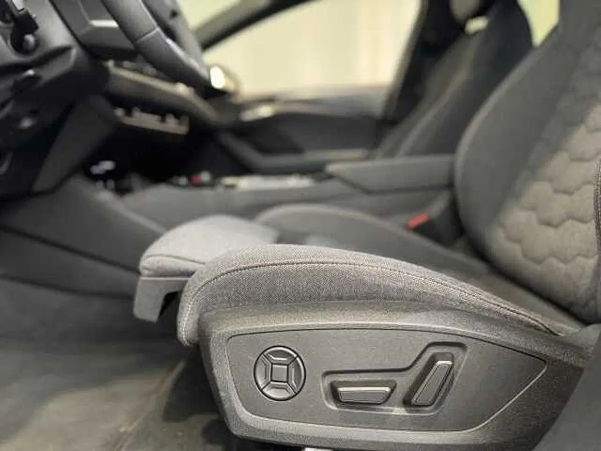 Audi A6 Avant e-Tron usata a Genova (12)