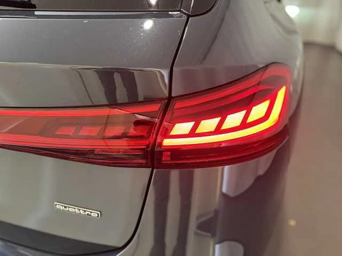 Audi A6 Avant e-Tron usata a Genova (15)