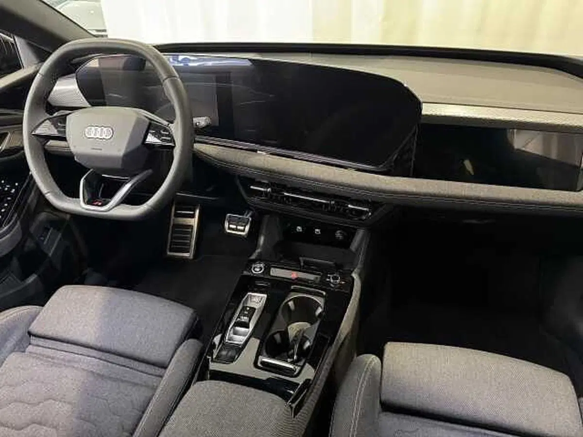 Audi A6 Avant e-Tron usata a Genova (7)