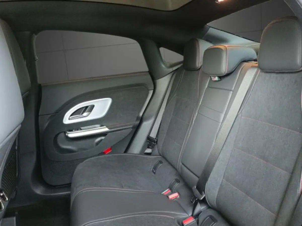 Mercedes-Benz CLA nuova a Milano (10)