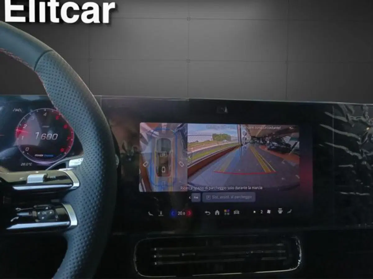 Mercedes-Benz CLA nuova a Milano (13)