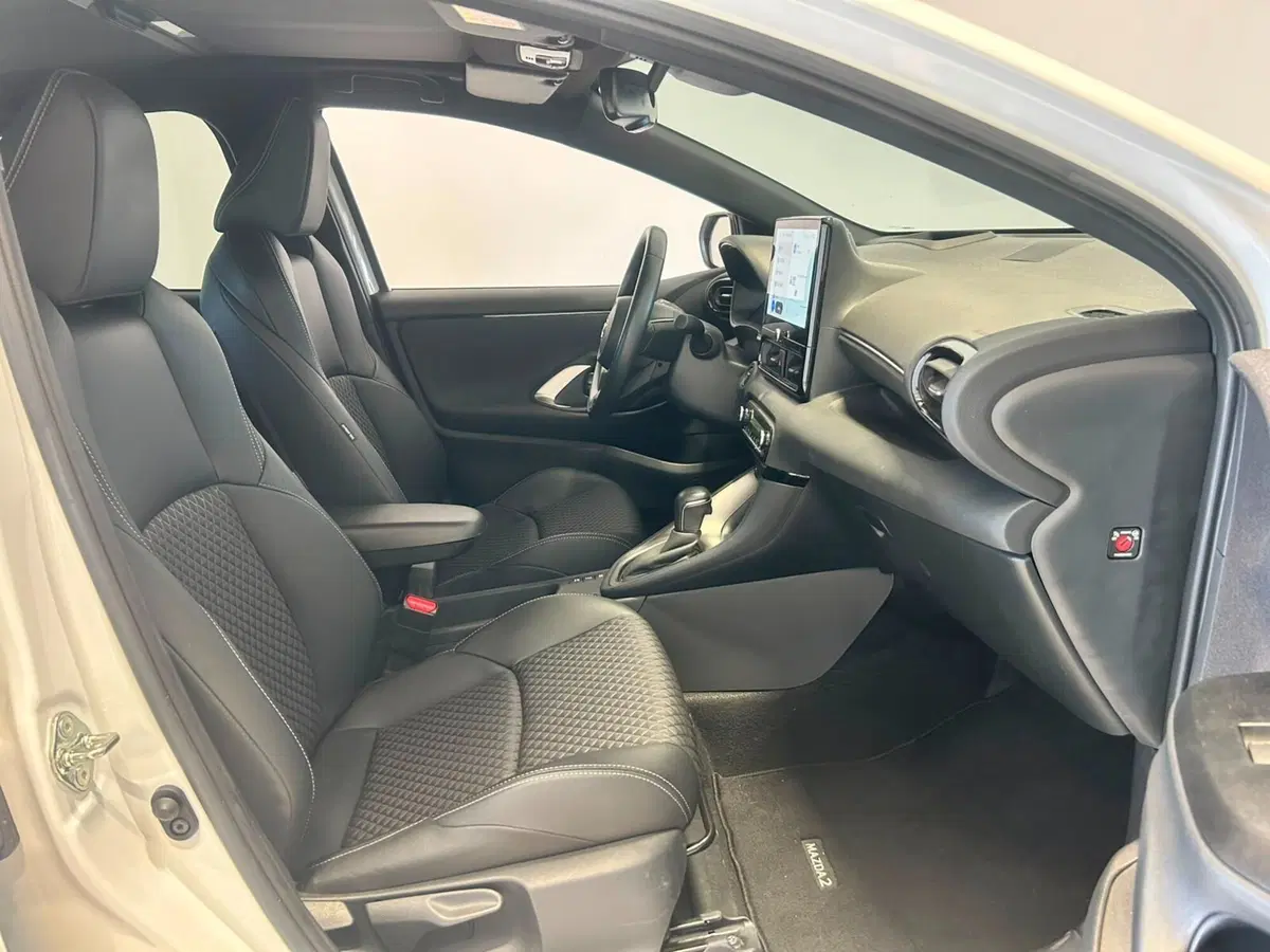 Mazda Mazda2 Hybrid usata a Napoli (3)