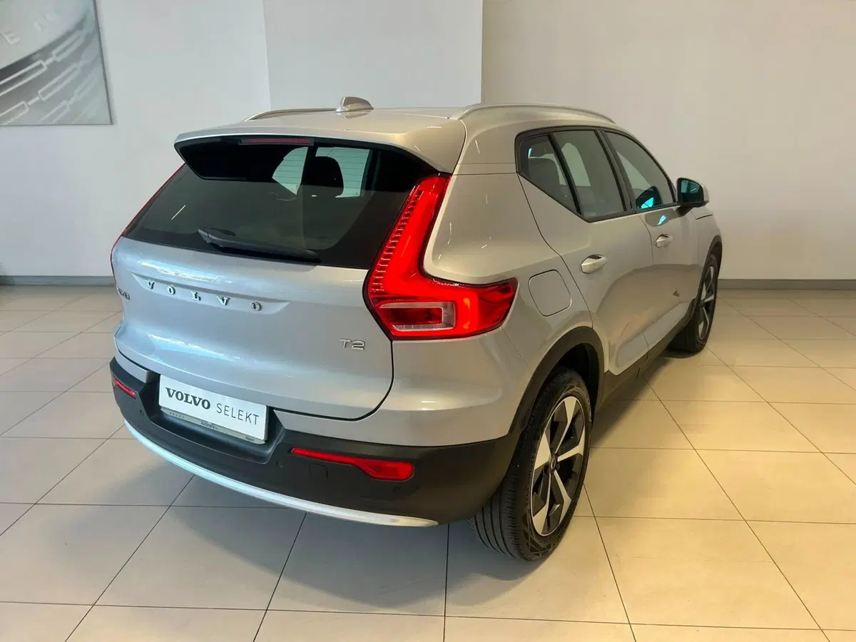 Volvo XC40 usata a Napoli (2)