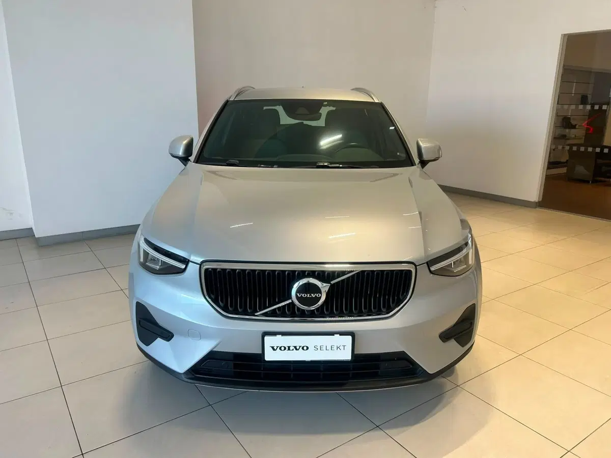 Volvo XC40 usata a Napoli (7)