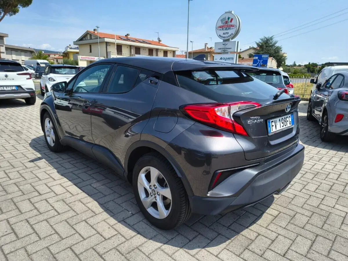 Toyota Toyota C-HR usata a Firenze (6)