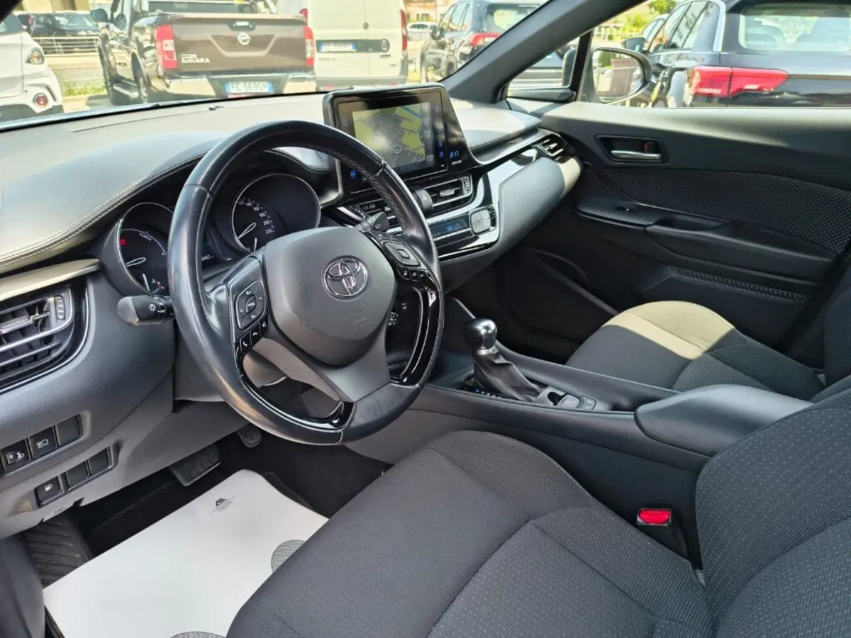 Toyota Toyota C-HR usata a Firenze (7)
