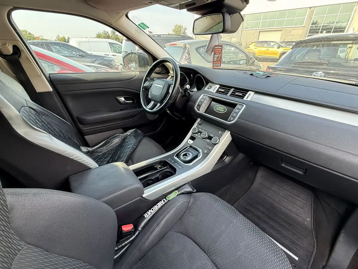 Land Rover Range Rover Evoque usata a Piacenza (5)