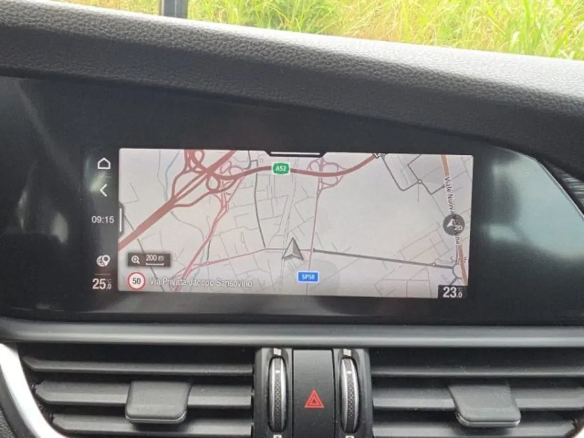 Alfa Romeo Giulia usata a Monza e Brianza (16)