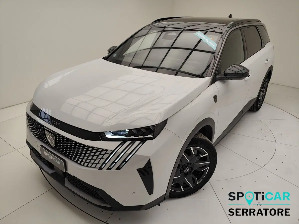 Peugeot 5008 usata a Como (16)