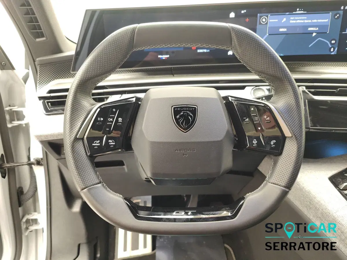 Peugeot 5008 usata a Como (19)